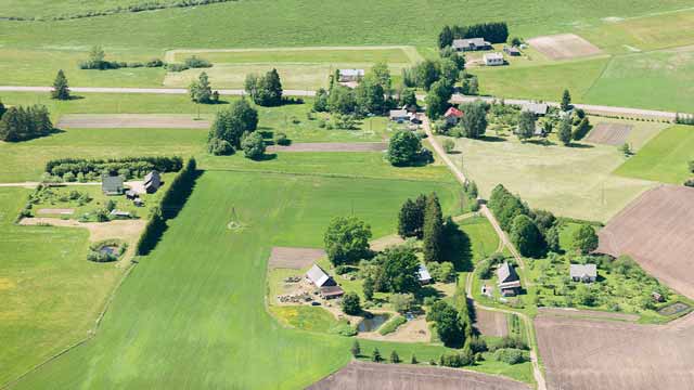 Comprou um terreno e não pode construir? Entenda o que fazer e como se proteger