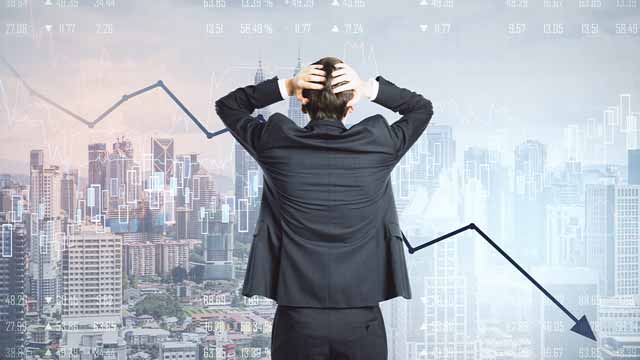 Empresa em dificuldade financeira: como centralizar ações trabalhistas e negociar acordos