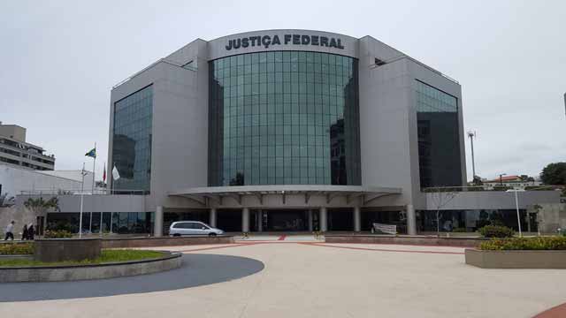 Sentença no exterior? Saiba como validar divórcio e decisões judiciais no Brasil